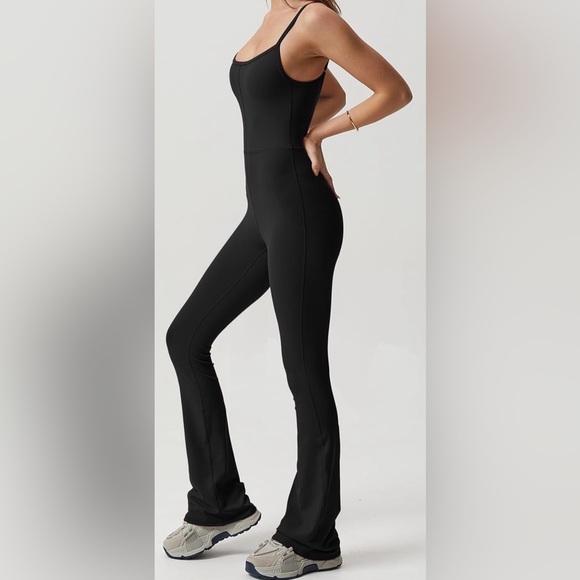 Black Women's Bodycon Flare Jumpsuit with Spaghetti Straps and Scoop neck. - Picture 4 of 7